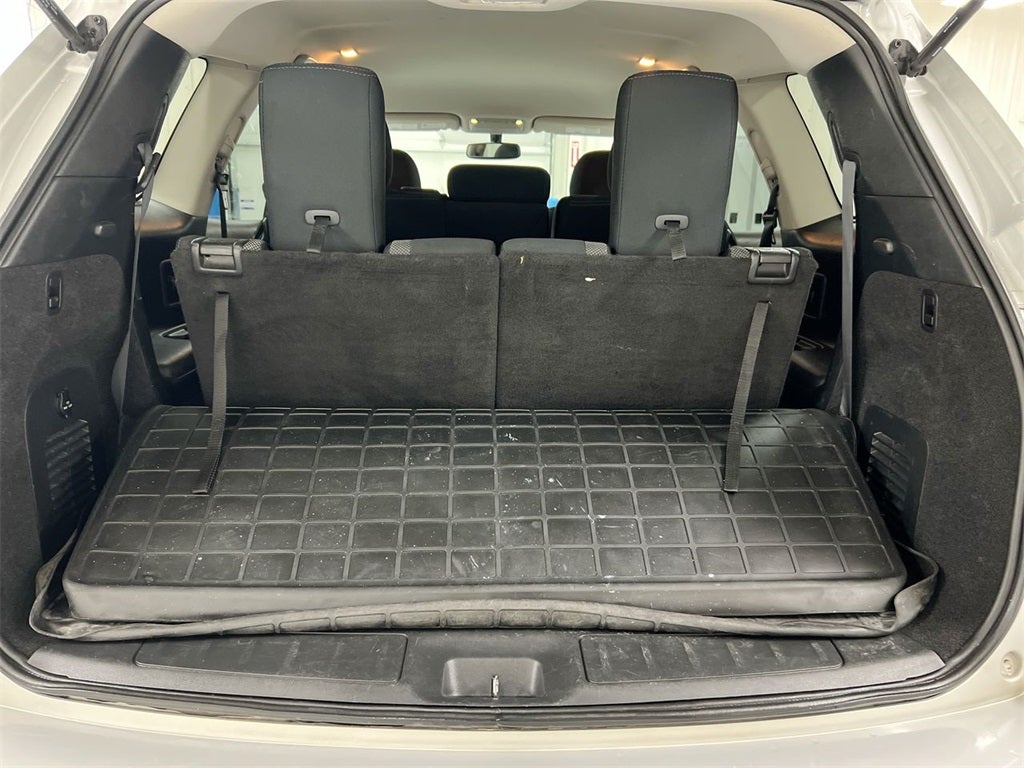 2020 Nissan Pathfinder SV