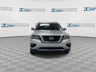 2020 Nissan Pathfinder SV