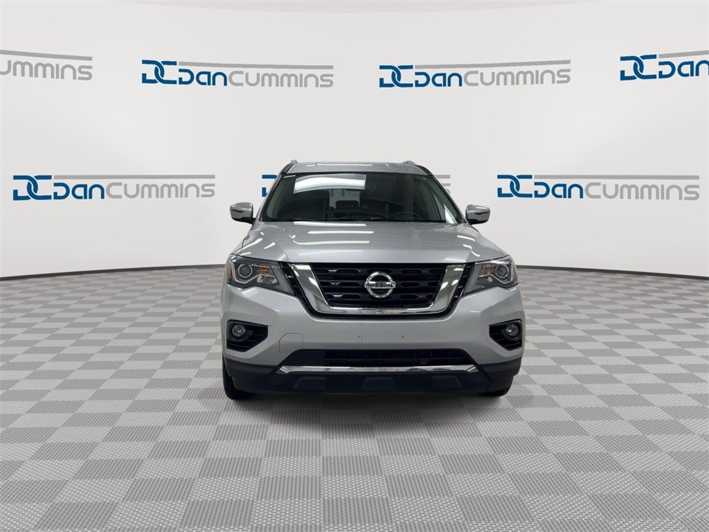 2020 Nissan Pathfinder SV