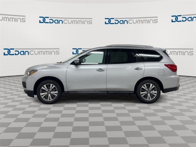 2020 Nissan Pathfinder SV