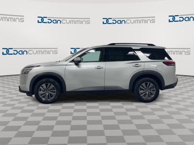 2024 Nissan Pathfinder SV