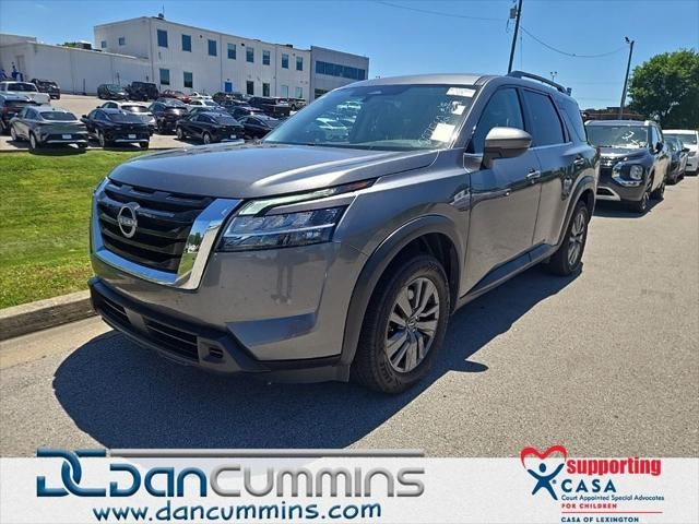 2022 Nissan Pathfinder SV