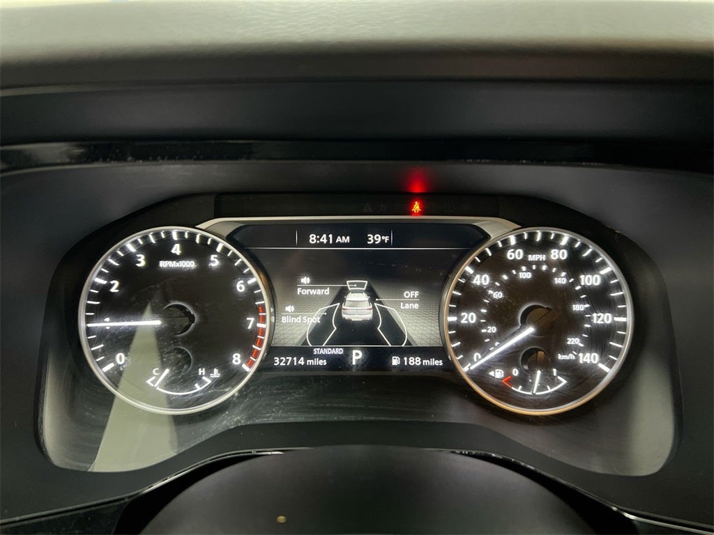 2024 Nissan Pathfinder SV