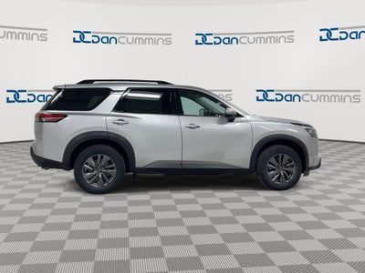 2024 Nissan Pathfinder SV