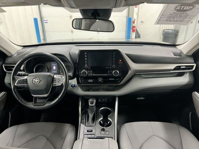 2022 Toyota Highlander LE