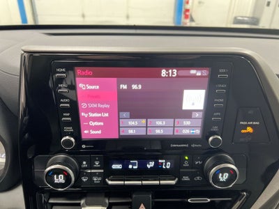 2022 Toyota Highlander LE