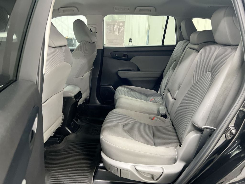 2022 Toyota Highlander L