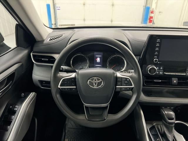2022 Toyota Highlander L