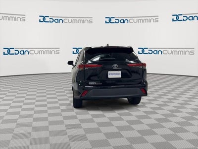 2022 Toyota Highlander L