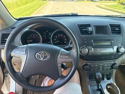2010 Toyota Highlander SE