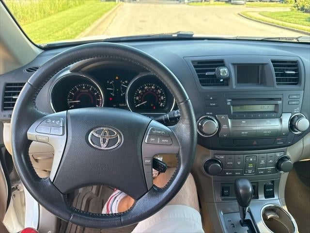 2010 Toyota Highlander SE