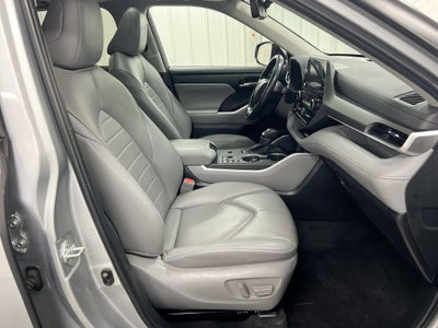 2023 Toyota Highlander Hybrid XLE