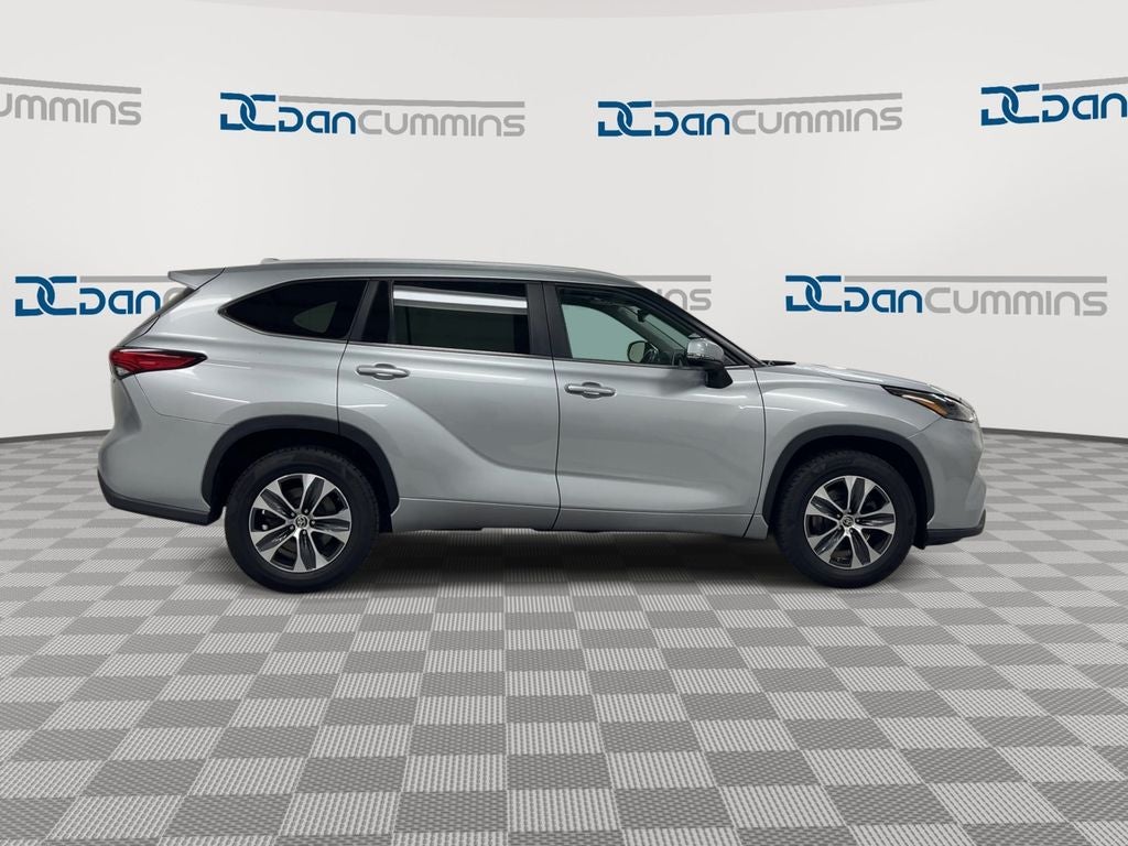 2023 Toyota Highlander Hybrid XLE