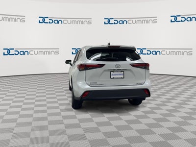 2025 Toyota Highlander LE