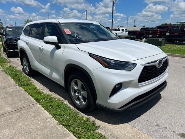 2025 Toyota Highlander LE