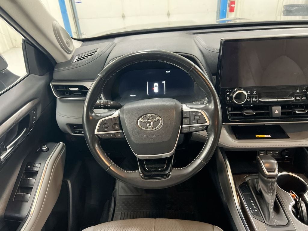 2023 Toyota Highlander Hybrid Limited