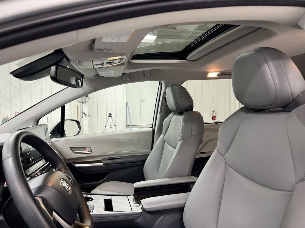 2023 Toyota Sienna XLE