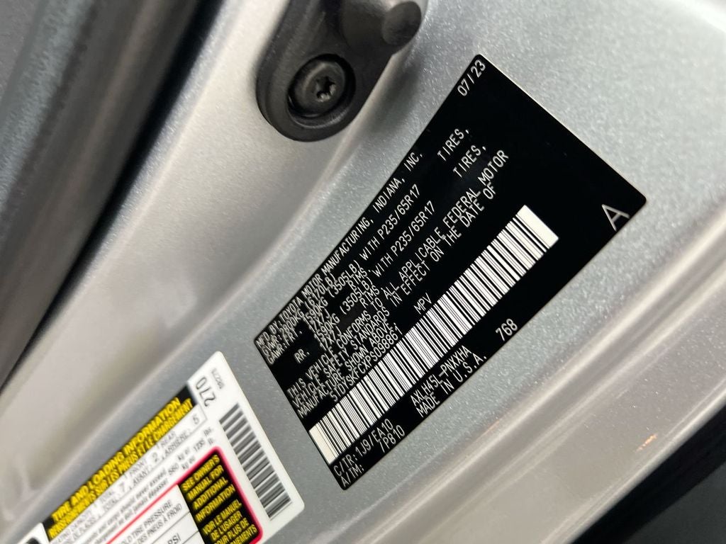 2023 Toyota Sienna XLE