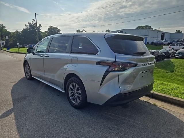 2023 Toyota Sienna XLE