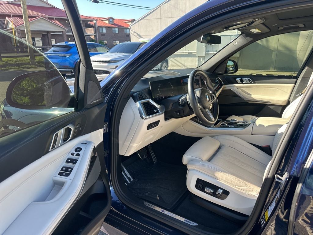 2024 BMW X5 M60i