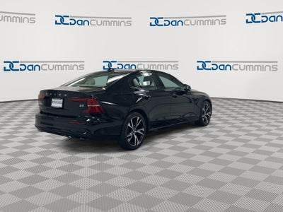 2023 Volvo S60 B5 Plus Dark Theme