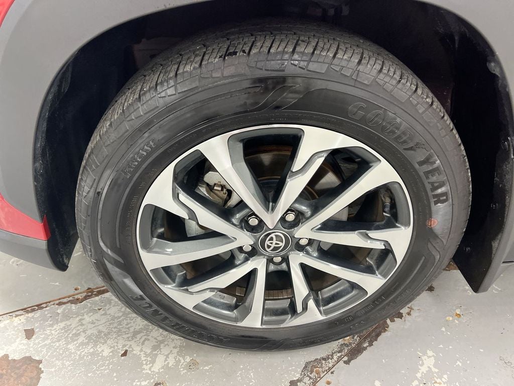2023 Toyota Corolla Cross XLE