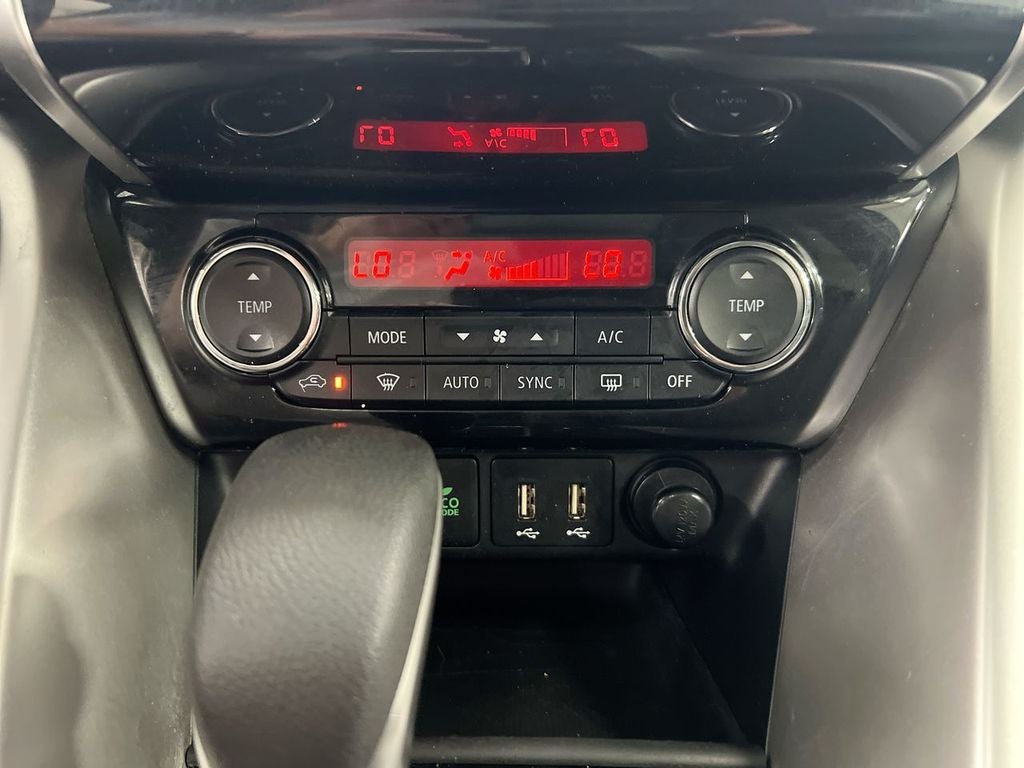 2022 Mitsubishi Eclipse Cross Base