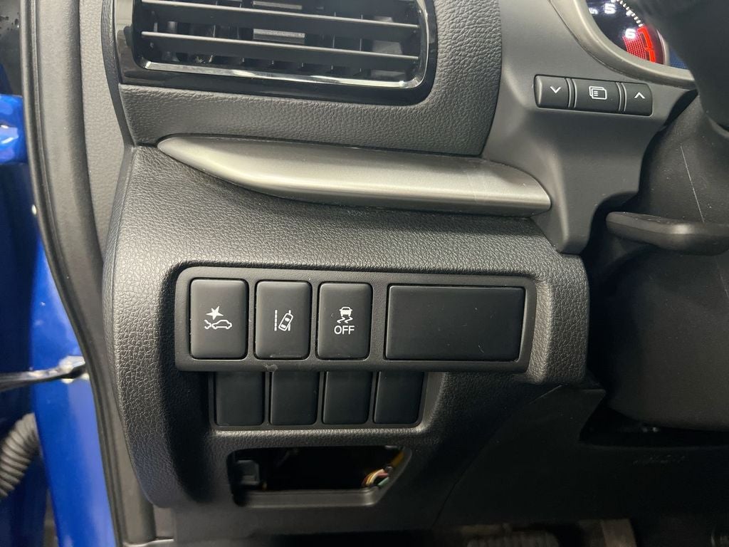 2022 Mitsubishi Eclipse Cross Base