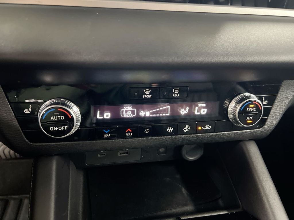 2024 Mitsubishi Outlander SEL