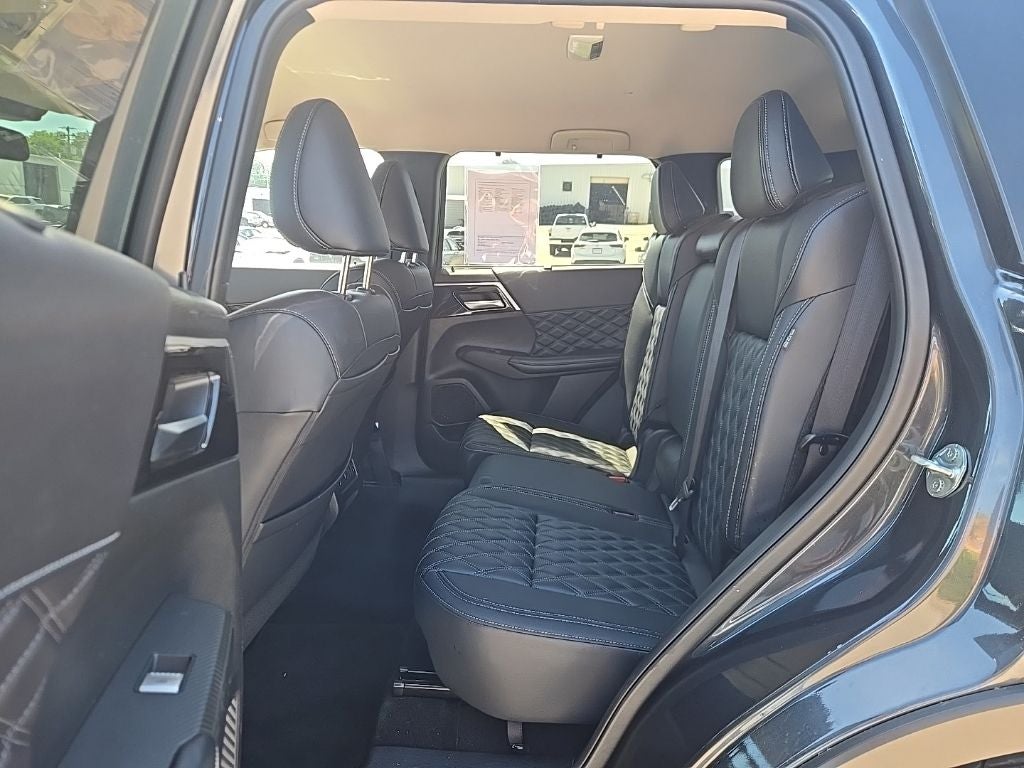 2024 Mitsubishi Outlander SEL