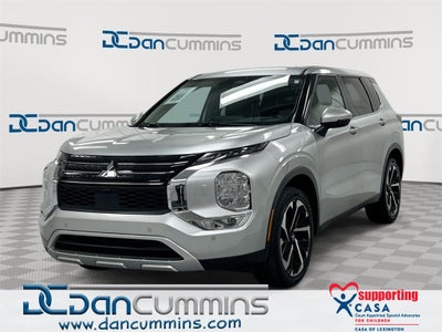 2024 Mitsubishi Outlander SE