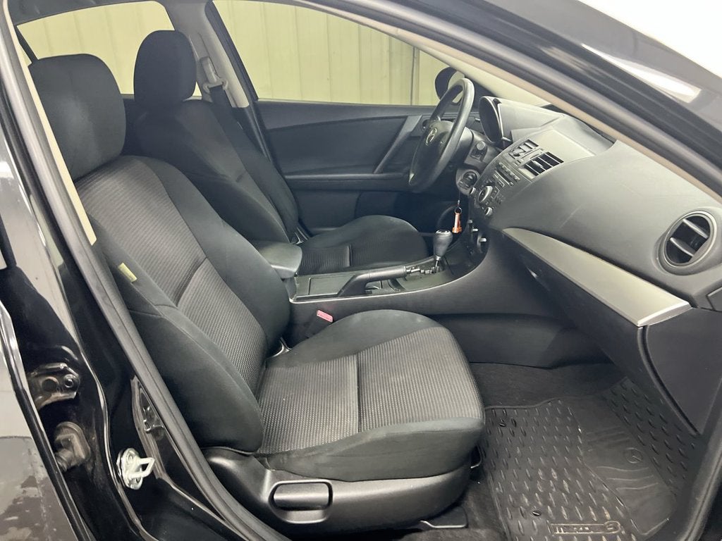 2013 Mazda Mazda3 i Sport