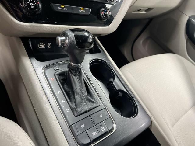 2016 Kia Sedona LX
