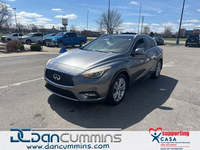 2017 INFINITI QX30 Premium