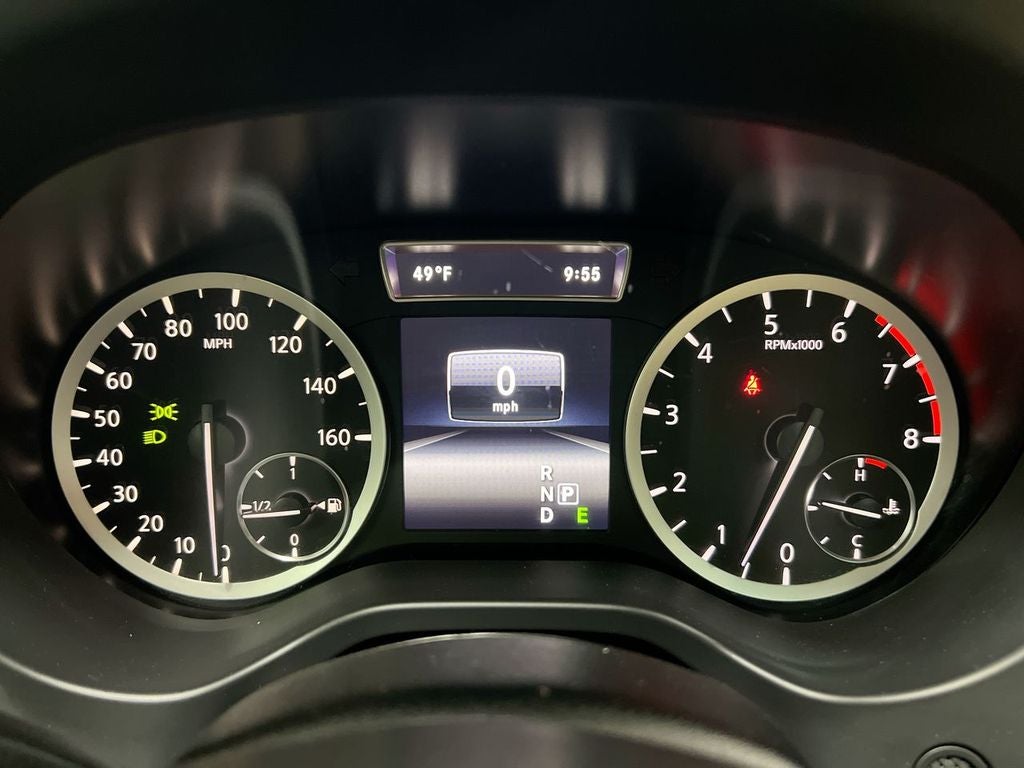 2017 INFINITI QX30 Premium
