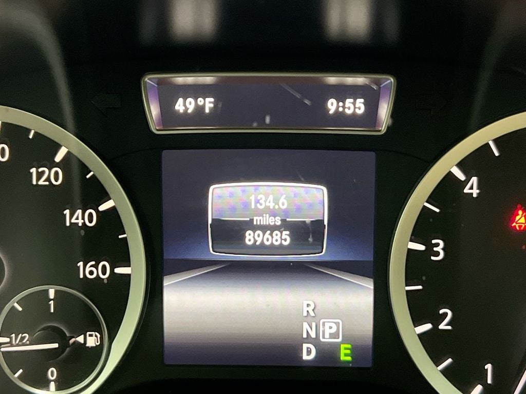 2017 INFINITI QX30 Premium