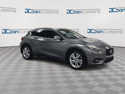 2017 INFINITI QX30 Premium