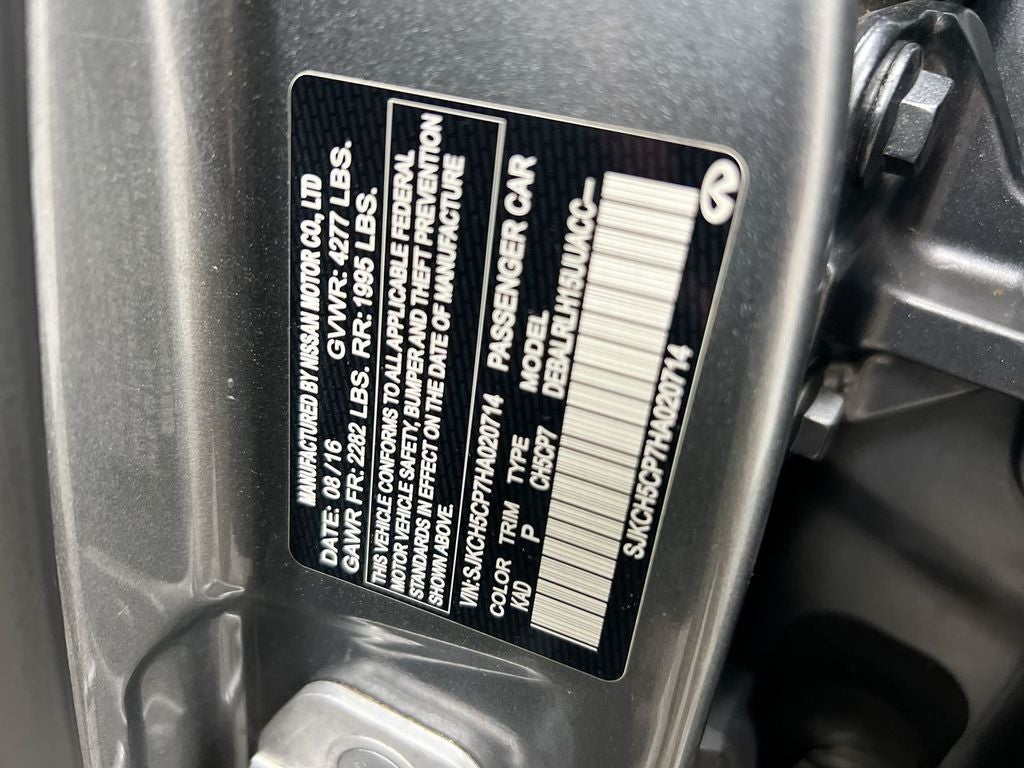 2017 INFINITI QX30 Premium