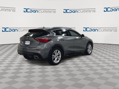 2017 INFINITI QX30 Premium