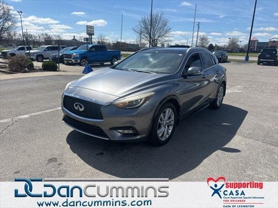 2017 INFINITI QX30 Premium