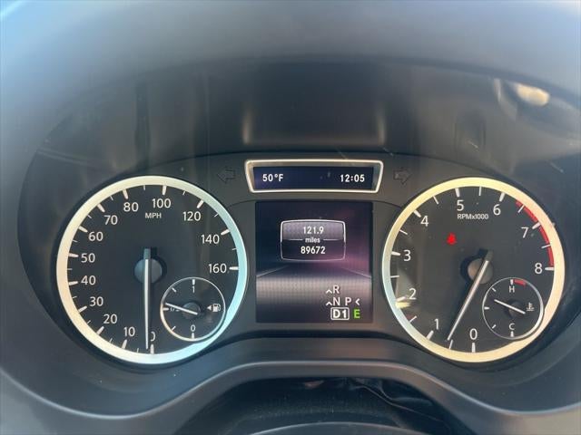 2017 INFINITI QX30 Premium