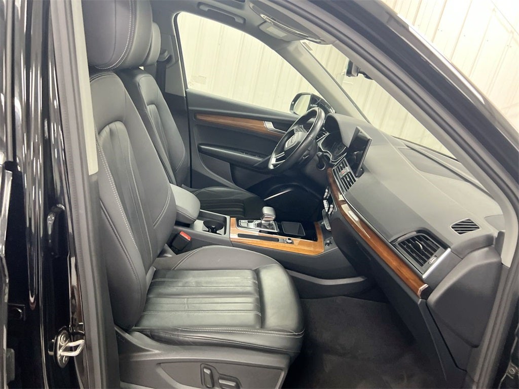 2023 Audi Q5 40 Premium