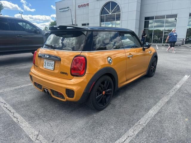 2016 MINI Cooper S Base
