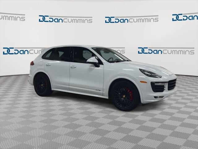2016 Porsche Cayenne GTS