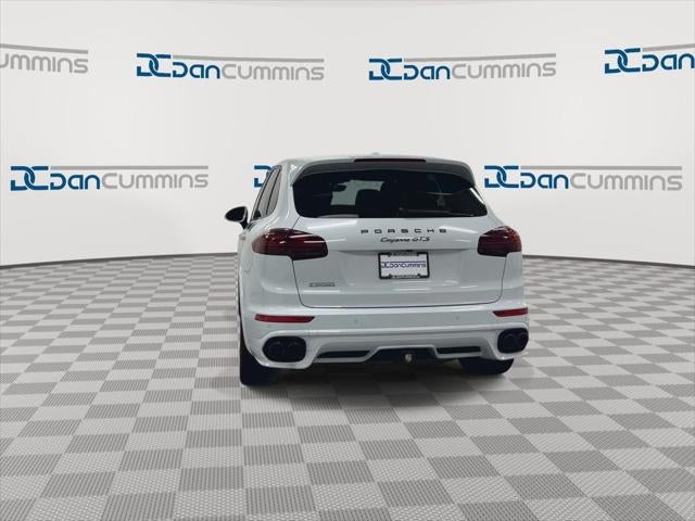2016 Porsche Cayenne GTS