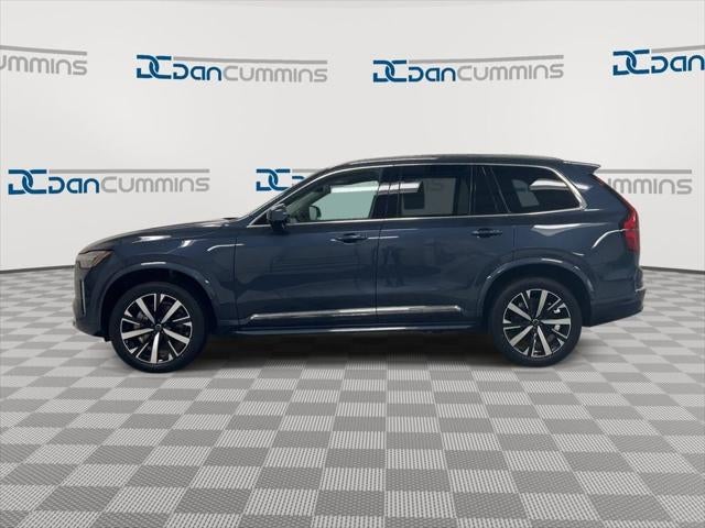 2025 Volvo XC90 B5 Core