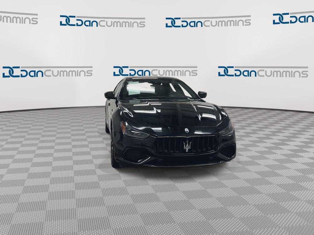 2022 Maserati Ghibli Modena Q4