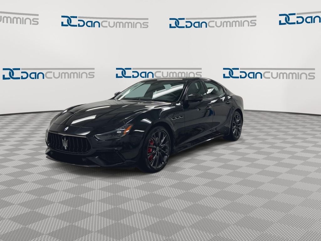 2022 Maserati Ghibli Modena Q4