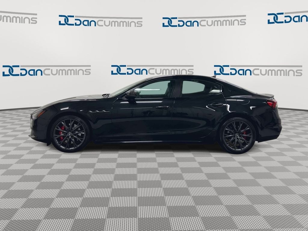 2022 Maserati Ghibli Modena Q4
