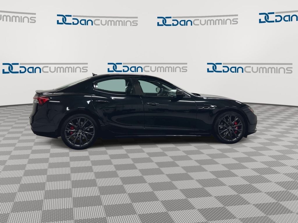2022 Maserati Ghibli Modena Q4
